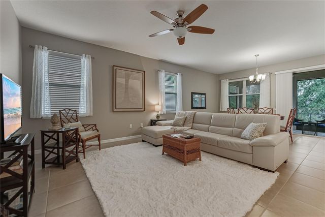 12701 EASTPOINTE DRIVE, Dade City, FL 33525