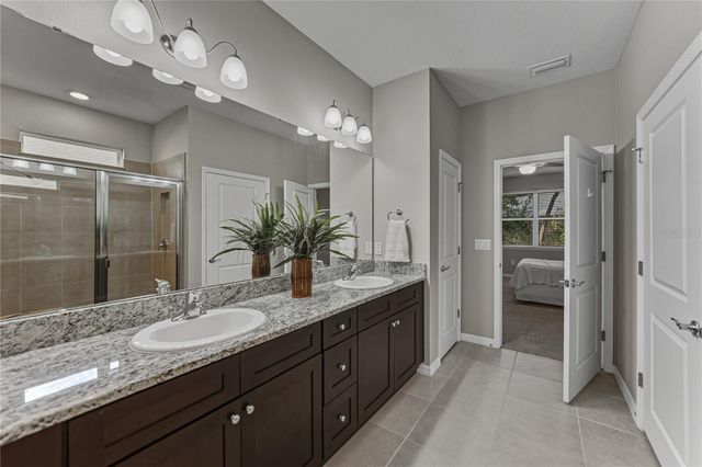 12701 EASTPOINTE DRIVE, Dade City, FL 33525