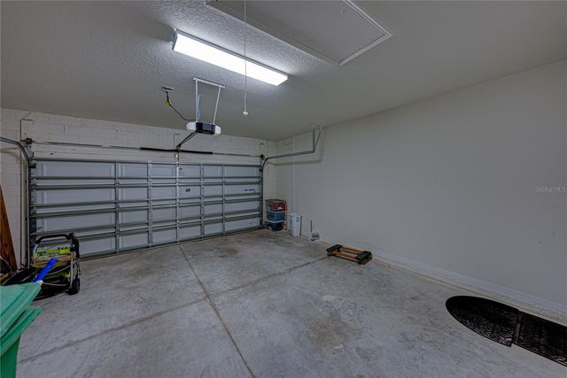 12701 EASTPOINTE DRIVE, Dade City, FL 33525