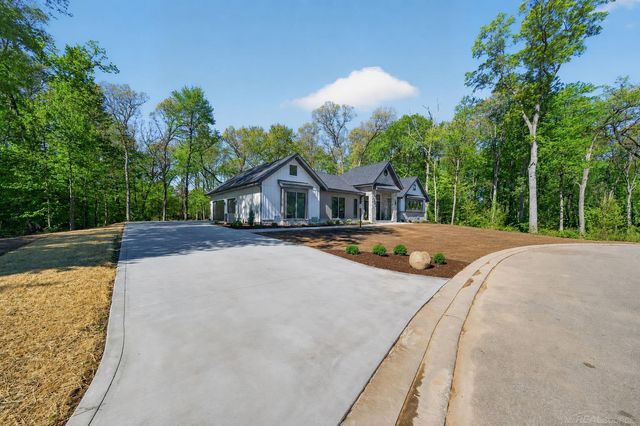 71234 Rolling Ridge Court, Niles, MI 49120