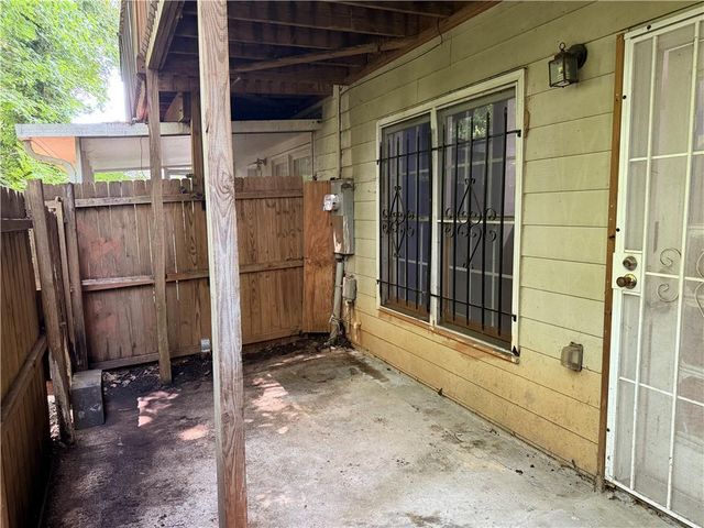 870 Glynn Oaks Drive, Clarkston, GA 30021