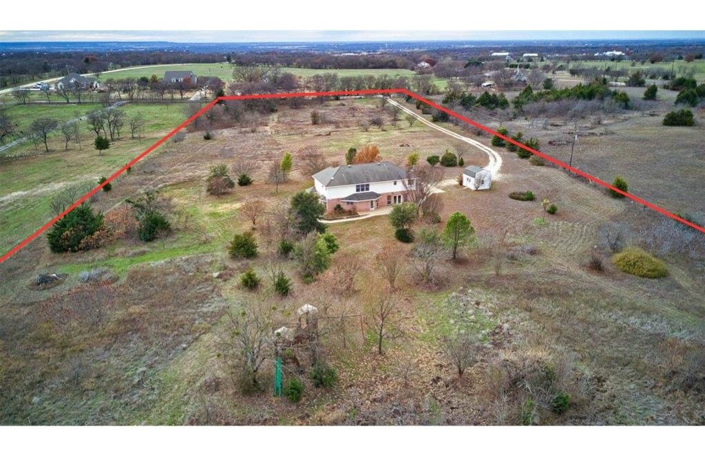 153 S Oak Branch Road, Waxahachie, TX 75167