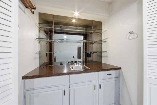 2314 N Bromfield, Wichita, KS 67226