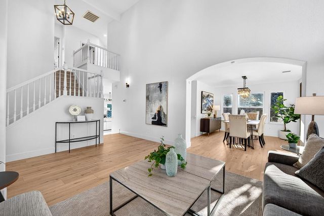 4939 Windsor Village Ln, Fair Oaks, CA 95628