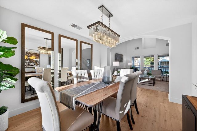 4939 Windsor Village Ln, Fair Oaks, CA 95628