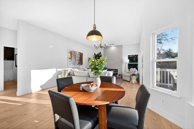 4939 Windsor Village Ln, Fair Oaks, CA 95628