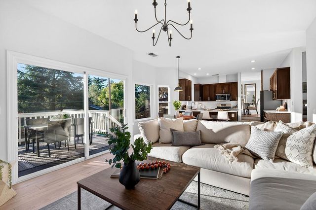 4939 Windsor Village Ln, Fair Oaks, CA 95628