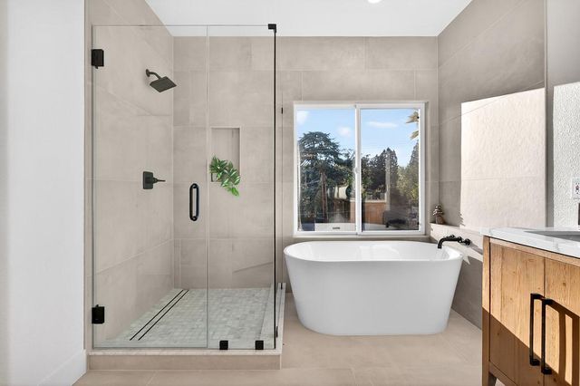 4939 Windsor Village Ln, Fair Oaks, CA 95628