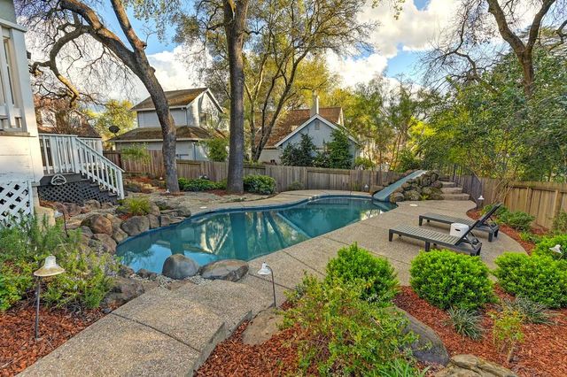 4939 Windsor Village Ln, Fair Oaks, CA 95628