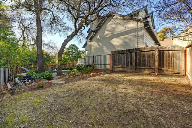 4939 Windsor Village Ln, Fair Oaks, CA 95628