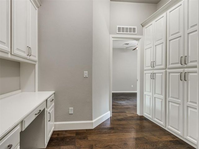 4301 Hackney Wick Road, Norman, OK 73072
