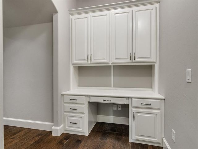 4301 Hackney Wick Road, Norman, OK 73072