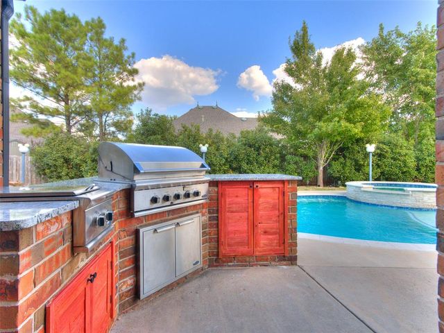 4301 Hackney Wick Road, Norman, OK 73072