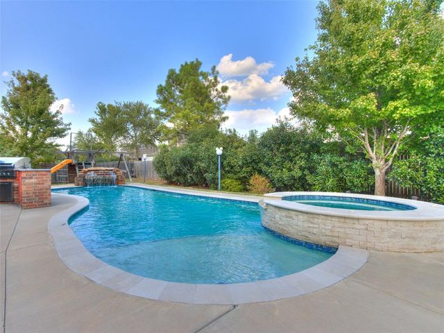 4301 Hackney Wick Road, Norman, OK 73072