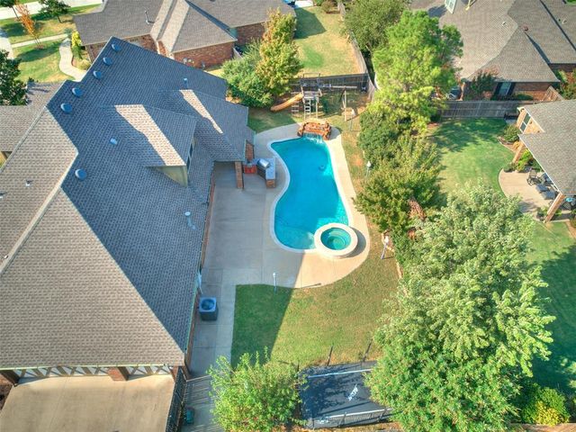 4301 Hackney Wick Road, Norman, OK 73072