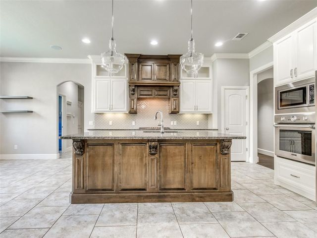 4301 Hackney Wick Road, Norman, OK 73072