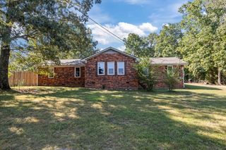 2371 Cooley Ford Rd, Tennessee Ridge, TN 37178