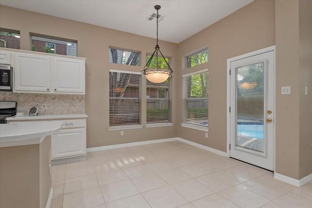 2 Mellow Wood Place, The Woodlands, TX 77381