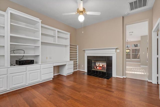 2 Mellow Wood Place, The Woodlands, TX 77381