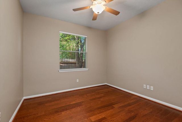 2 Mellow Wood Place, The Woodlands, TX 77381