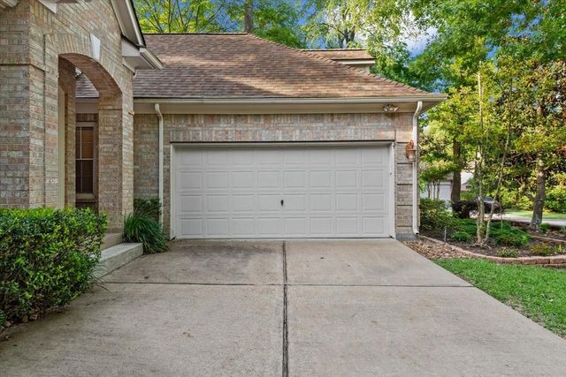 2 Mellow Wood Place, The Woodlands, TX 77381