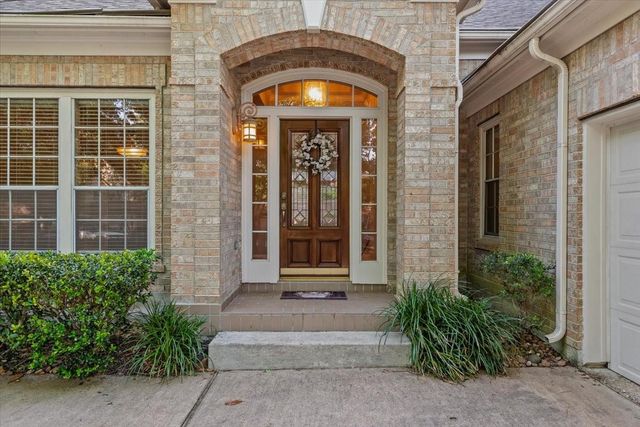 2 Mellow Wood Place, The Woodlands, TX 77381