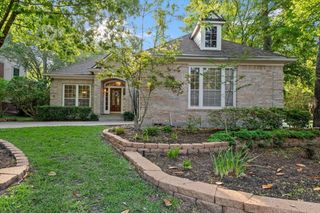 2 Mellow Wood Place, The Woodlands, TX 77381