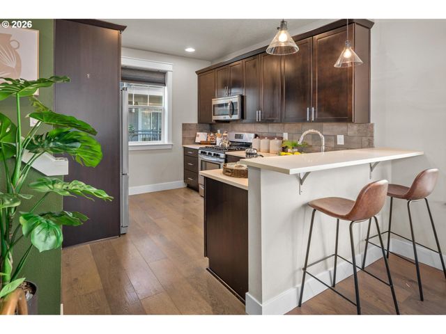 337 Ne MORRIS St, Portland, OR 97212