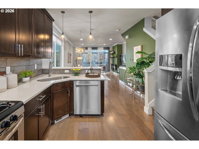 337 Ne MORRIS St, Portland, OR 97212