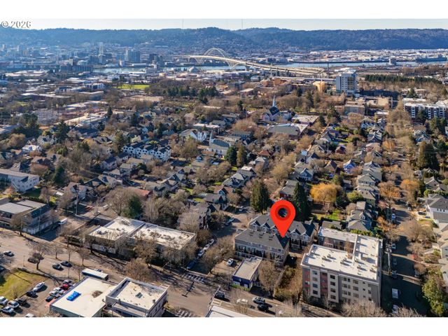 337 Ne MORRIS St, Portland, OR 97212