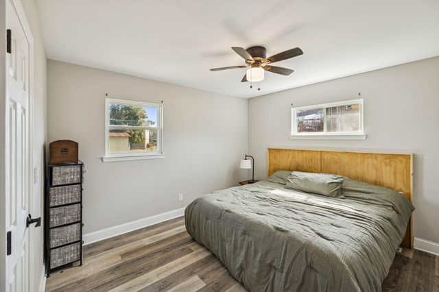 697 Cross Street, Rossville, GA 30741