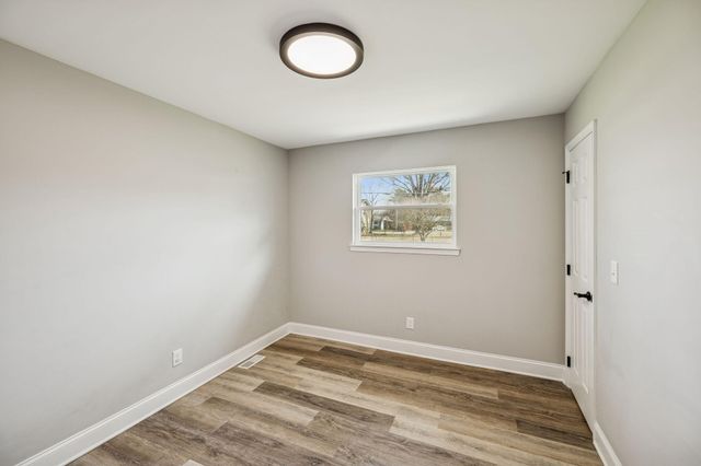 697 Cross Street, Rossville, GA 30741