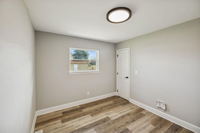 697 Cross Street, Rossville, GA 30741