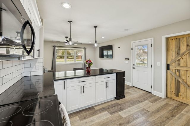 697 Cross Street, Rossville, GA 30741