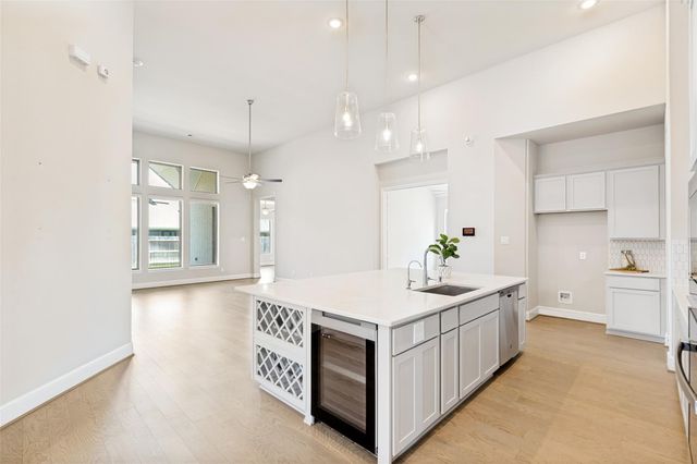 2723 Lakeside Shore Drive, League City, TX 77573