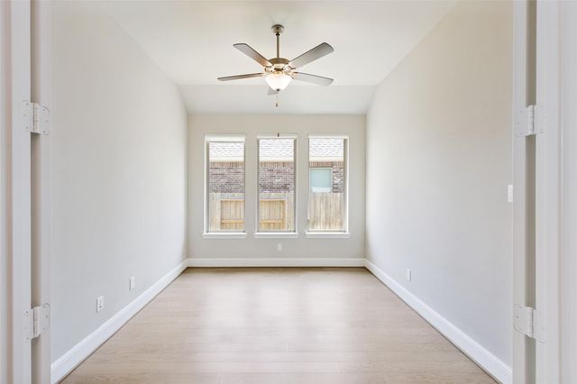 2723 Lakeside Shore Drive, League City, TX 77573