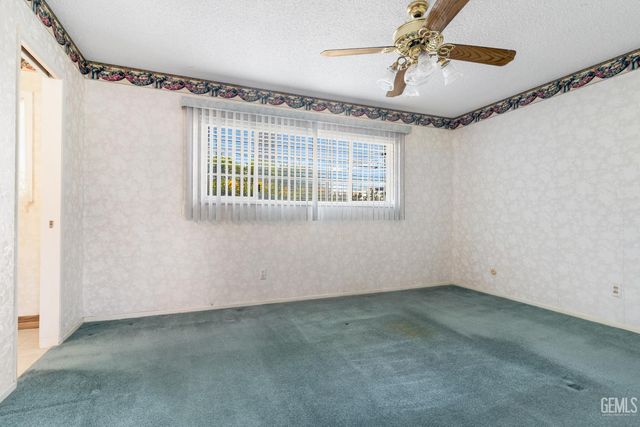 2715 Clemson Court, Bakersfield, CA 93306