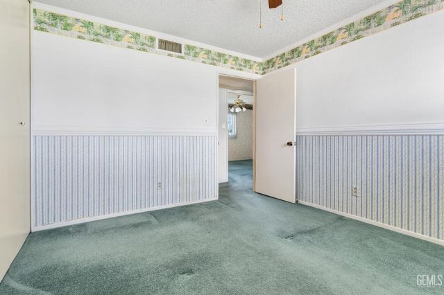 2715 Clemson Court, Bakersfield, CA 93306