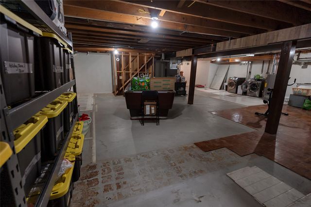 4416 VILLAGE Street, Erie, PA 16506