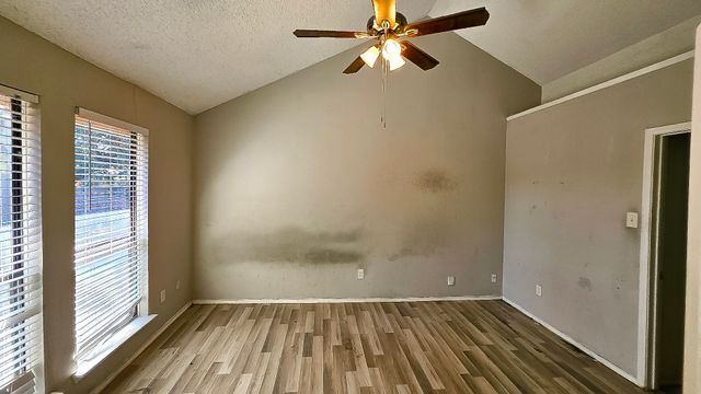 404 Lemon Drive, Arlington, TX 76018