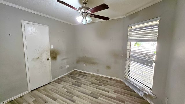 404 Lemon Drive, Arlington, TX 76018