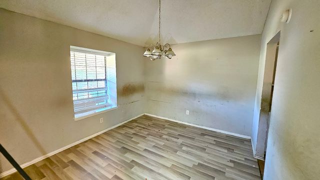 404 Lemon Drive, Arlington, TX 76018