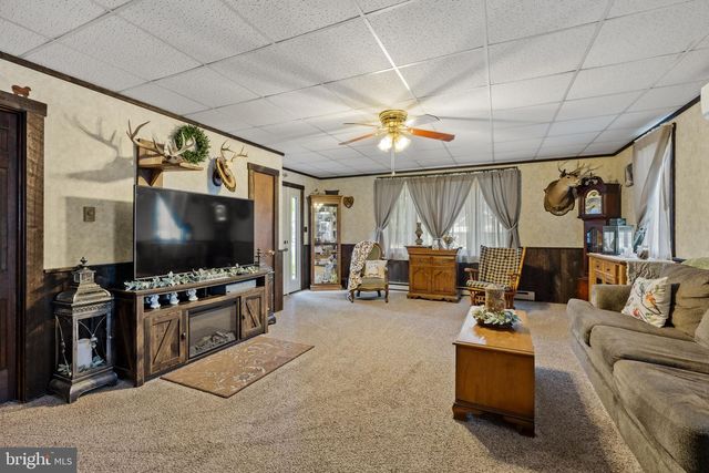 225 HARTINGS PARK RD, Denver, PA 17517