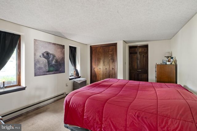 225 HARTINGS PARK RD, Denver, PA 17517