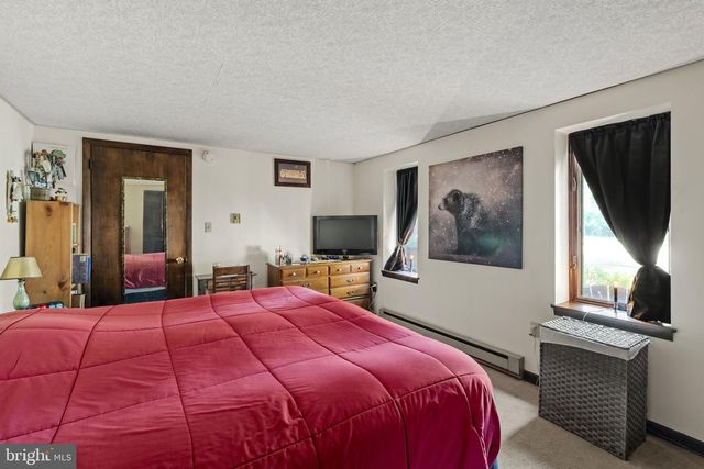 225 HARTINGS PARK RD, Denver, PA 17517