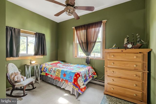 225 HARTINGS PARK RD, Denver, PA 17517