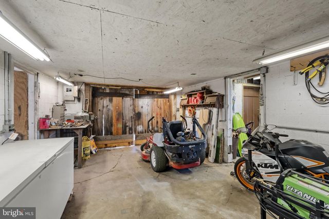 225 HARTINGS PARK RD, Denver, PA 17517