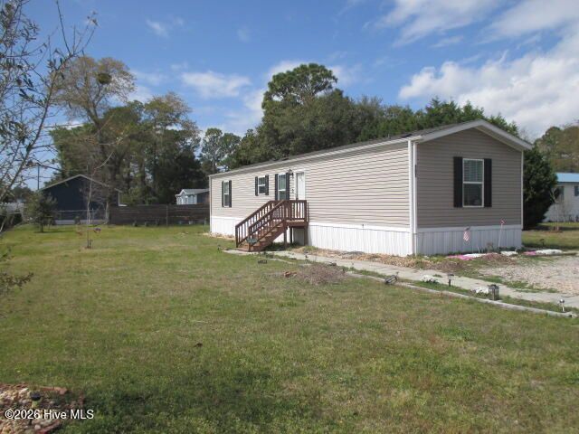 107 Paradise Lane, Newport, NC 28570