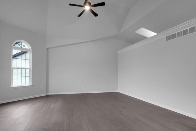 3008 W 82nd Place, Merrillville, IN 46410