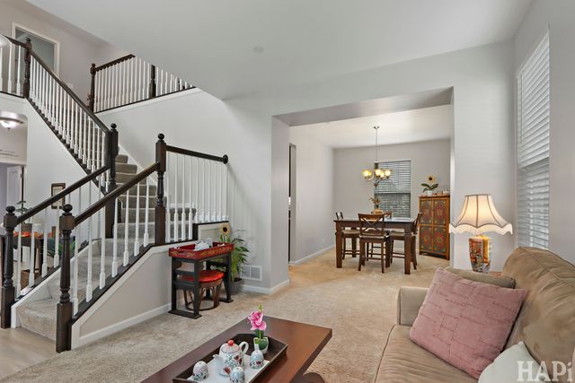 1798 Newberry Lane, Hoffman Estates, IL 60192